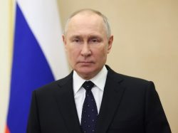 Путин поздравил мусульман с праздником Ураза-байрам