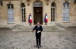 Политическая нестабильность обернулась для Франции экономическим ударом