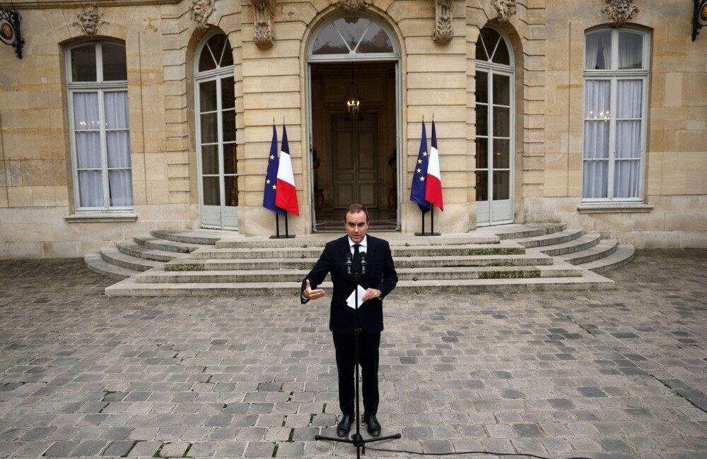 Политическая нестабильность обернулась для Франции экономическим ударом