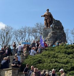 Попытки Берлина переписать в Зеелове историческую правду полностью провалились