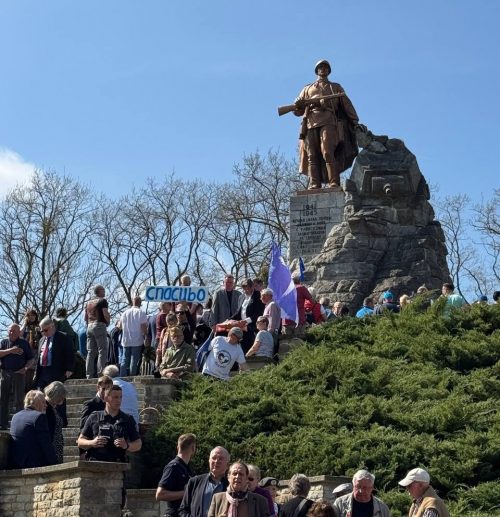 Попытки Берлина переписать в Зеелове историческую правду полностью провалились