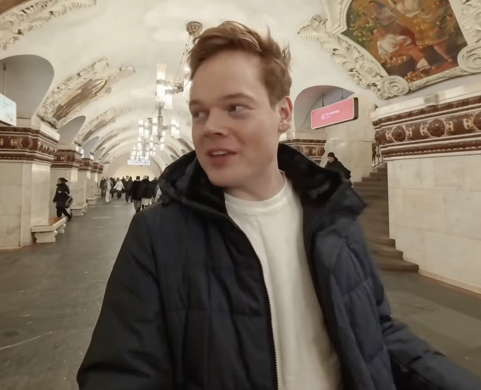 Турист из Норвегии восхитился московским метро