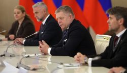 В Словакии назвали поведение еврочиновников «нескончаемым лицемерием»